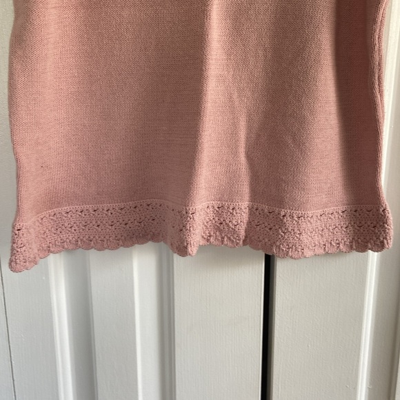 Light pink, delicate, crocheted like top from The Loft - Picture 4 of 5